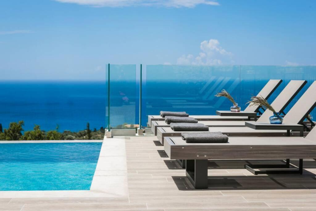 Color Villas-New Villa Green At Trapezaki With Private Pool Mousata Eksteriør bilde